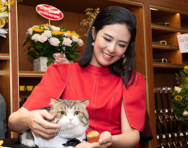 NSND Công Lý, nhạc sĩ Lê Quang có hậu phương vững vàng - 3 NSND Công Lý, nhạc sĩ Lê Quang có hậu phương vững vàng - 3