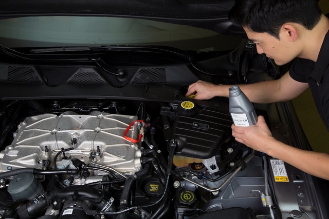 Chương trình khuyến mãi dịch vụ mùa Thu của Jaguar Land Rover Việt Nam - 4 Chương trình khuyến mãi dịch vụ mùa Thu của Jaguar Land Rover Việt Nam - 4