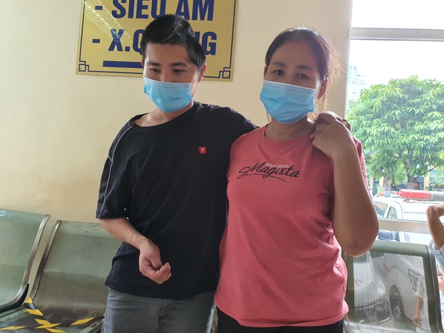 Người đàn ông bị tai nạn vỡ hộp sọ được bạn đọc chung tay đưa đến bệnh viện - 1 Người đàn ông bị tai nạn vỡ hộp sọ được bạn đọc chung tay đưa đến bệnh viện - 1
