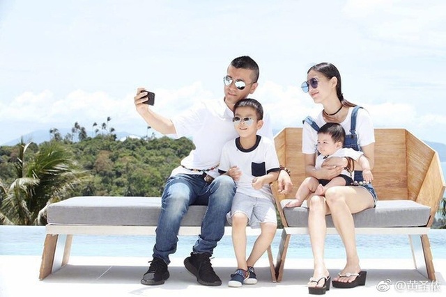 Nhan sắc quyến rũ và đời tư tai tiếng của mỹ nhân bị Châu Tinh Trì từ mặt - 18 Nhan sắc quyến rũ và đời tư tai tiếng của mỹ nhân bị Châu Tinh Trì từ mặt - 18