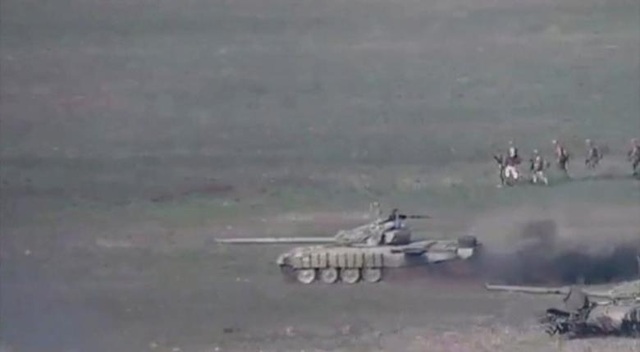 Azerbaijan tuyên bố phá hủy “lá chắn” phòng không S-300 của Armenia - 2 Azerbaijan tuyên bố phá hủy “lá chắn” phòng không S-300 của Armenia - 2