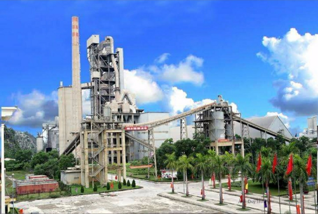 Xi măng Vicem Hải Phòng nỗ lực bứt phá với giải thưởng “Top 50 nhãn hiệu nổi tiếng Việt Nam 2020” - 2 Xi măng Vicem Hải Phòng nỗ lực bứt phá với giải thưởng “Top 50 nhãn hiệu nổi tiếng Việt Nam 2020” - 2