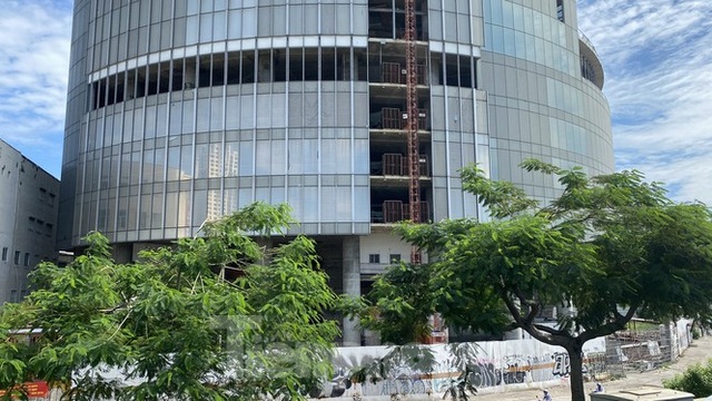 Cận cảnh cao ốc đất vàng ngàn tỷ rao bán vẫn ế - 3 Cận cảnh cao ốc đất vàng ngàn tỷ rao bán vẫn ế - 3