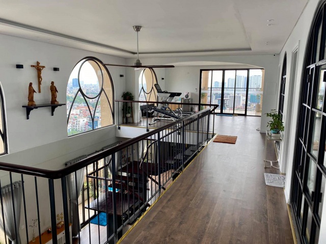 Choáng ngợp penthouse 400m2 ở Hà Nội, có thể đạp xe vòng quanh nhà - 2