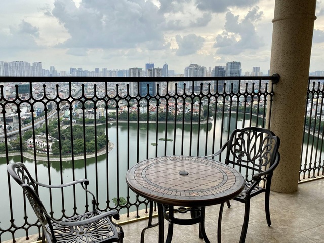 Choáng ngợp penthouse 400m2 ở Hà Nội, có thể đạp xe vòng quanh nhà - 11