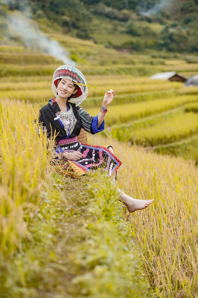 Hoa hậu Du lịch Châu Á mê đắm vẻ đẹp mùa thu Tú Lệ, Mù Cang Chải - 2 Hoa hậu Du lịch Châu Á mê đắm vẻ đẹp mùa thu Tú Lệ, Mù Cang Chải - 2