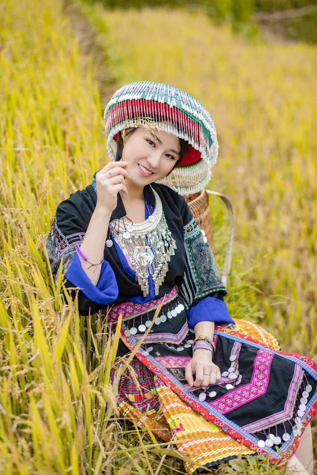 Miss Asia Tourism is infatuated with the autumn beauty Tu Le, Mu Cang Chai - 1