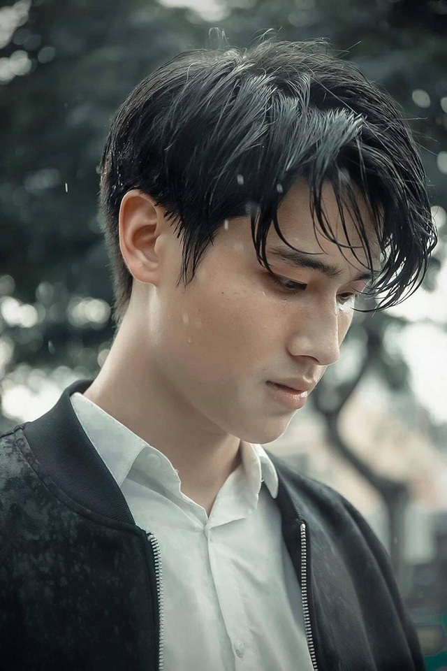 Nam chính trong MV mới của Mỹ Tâm là “hot boy bóng chuyền” cao 1m95 - 10 Nam chính trong MV mới của Mỹ Tâm là “hot boy bóng chuyền” cao 1m95 - 10