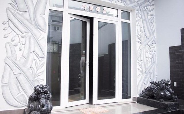 Khám phá biệt thự 300m2, giá triệu đô của NSƯT Kim Tử Long - 1 Khám phá biệt thự 300m2, giá triệu đô của NSƯT Kim Tử Long - 1