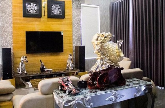 Khám phá biệt thự 300m2, giá triệu đô của NSƯT Kim Tử Long - 10 Khám phá biệt thự 300m2, giá triệu đô của NSƯT Kim Tử Long - 10