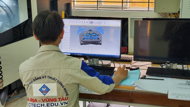 Kỳ thi kỹ năng nghề QG lần thứ 11: Cuộc so tài của những thợ trẻ giỏi - 7 Kỳ thi kỹ năng nghề QG lần thứ 11: Cuộc so tài của những thợ trẻ giỏi - 7