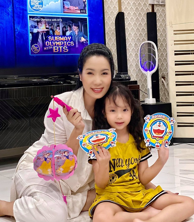 Mai Phương Thuý, Noo, Phương Oanh cùng dàn sao ngọt ngào đón Trung thu - 7 Mai Phương Thuý, Noo, Phương Oanh cùng dàn sao ngọt ngào đón Trung thu - 7