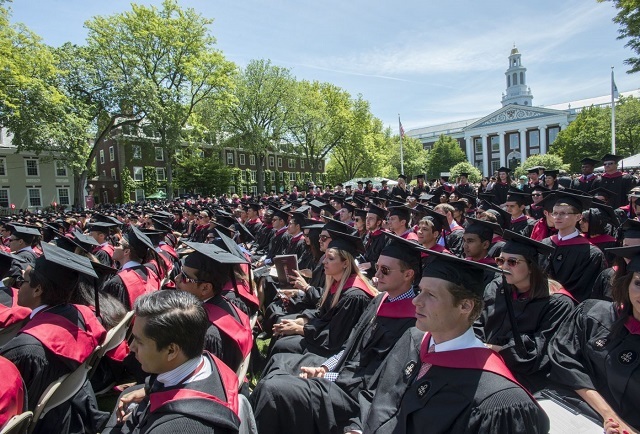 Nhận 41,9 tỷ USD, ĐH Harvard có mức tiền tài trợ cao nhất lịch sử trường - 1 Nhận 41,9 tỷ USD, ĐH Harvard có mức tiền tài trợ cao nhất lịch sử trường - 1