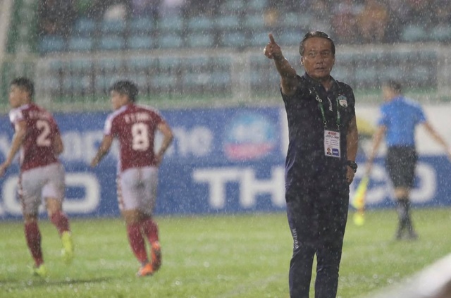 Hết mục tiêu ở V-League, HA Gia Lai thử nghiệm cả huấn luyện viên - 1