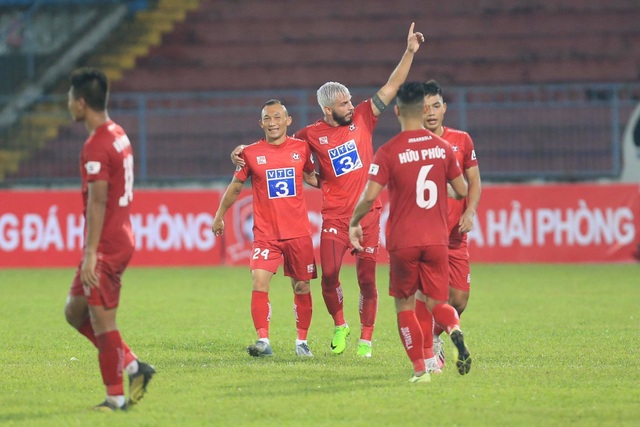 Thua CLB Hải Phòng, SL Nghệ An phải tranh suất trụ hạng - 3 Thua CLB Hải Phòng, SL Nghệ An phải tranh suất trụ hạng - 3
