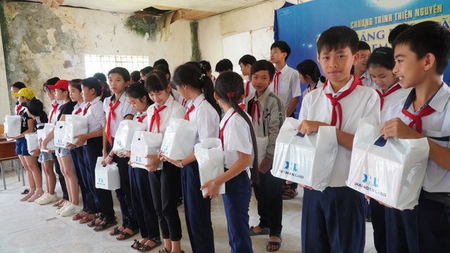 Khải Hoàn Land mang Trung thu ấm áp đến với vùng cao Đa Mi, Bình Thuận - 1 Khải Hoàn Land mang Trung thu ấm áp đến với vùng cao Đa Mi, Bình Thuận - 1