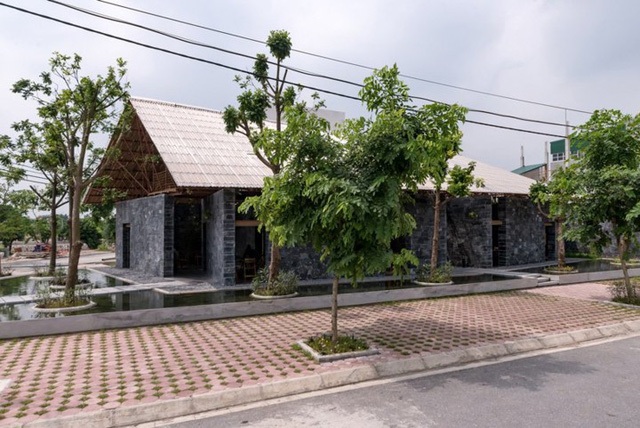 Độc đáo ngôi nhà như hang động làm từ vật liệu tái chế ở Hà Nam - 4