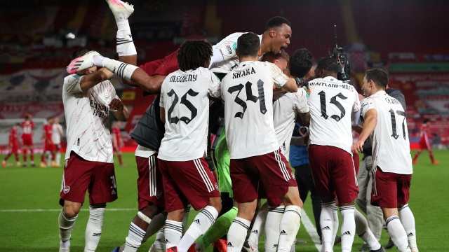 Arsenal đánh bại Liverpool ở loạt sút luân lưu - 2 Arsenal đánh bại Liverpool ở loạt sút luân lưu - 2