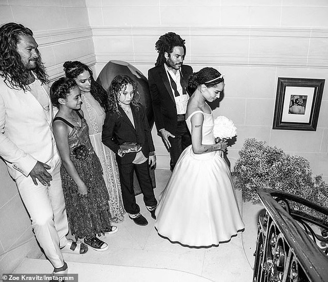 Lenny Kravitz vẫn thân thiết với vợ cũ và chồng mới của vợ - 3 Lenny Kravitz vẫn thân thiết với vợ cũ và chồng mới của vợ - 3