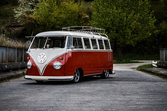 Vì sao xe Volkswagen T2 lại được dân chơi săn lùng với giá cao đến vô lý - 2