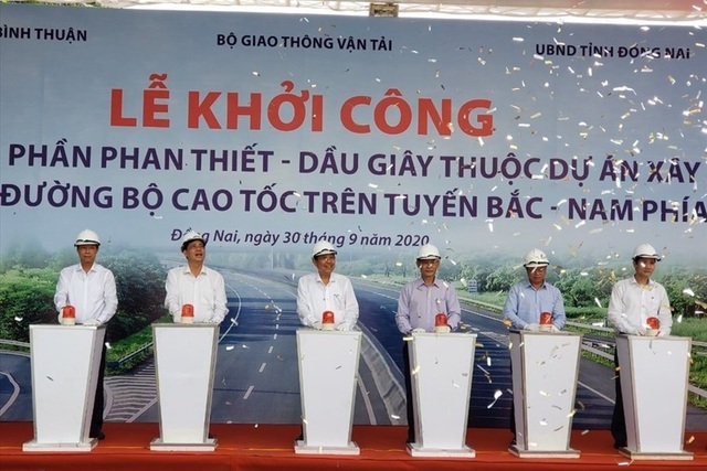 Đường cao tốc phải xây dựng với “tốc độ cao” - 1 Đường cao tốc phải xây dựng với “tốc độ cao” - 1
