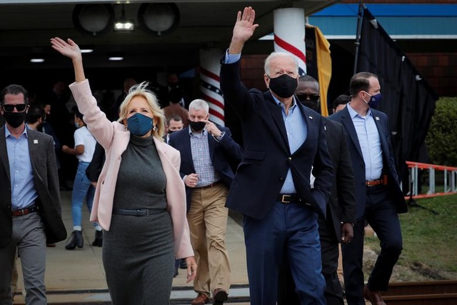 Ông Biden đổ bộ các bang chiến trường - 10 Ông Biden đổ bộ các bang chiến trường - 10