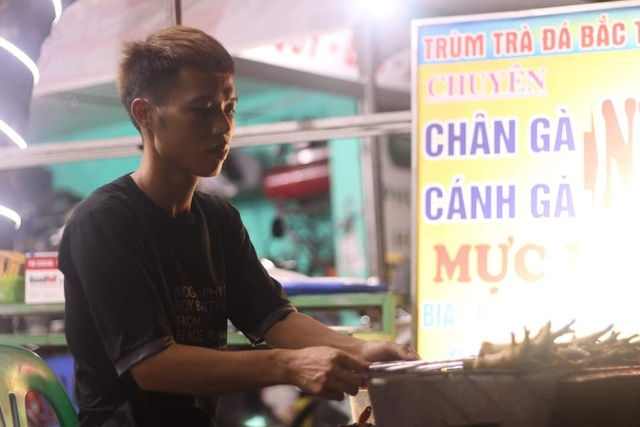 Hà Nội: Người lao động chọn nhiều cách bươn chải vì dịch Covid-19 - 1 Hà Nội: Người lao động chọn nhiều cách bươn chải vì dịch Covid-19 - 1