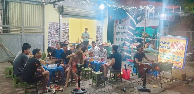 Hà Nội: Người lao động chọn nhiều cách bươn chải vì dịch Covid-19 - 2 Hà Nội: Người lao động chọn nhiều cách bươn chải vì dịch Covid-19 - 2
