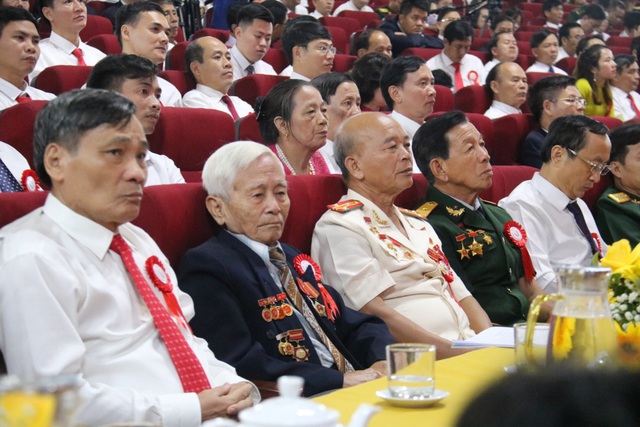 Đưa Hà Tĩnh trở thành một trong những cực phát triển của cụm Bắc Trung Bộ - 1 Đưa Hà Tĩnh trở thành một trong những cực phát triển của cụm Bắc Trung Bộ - 1