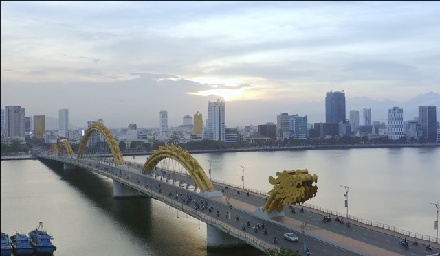 Đà Nẵng đẹp mê trong video quảng bá, kỳ vọng kéo khách trở lại sau đại dịch - 2 Đà Nẵng đẹp mê trong video quảng bá, kỳ vọng kéo khách trở lại sau đại dịch - 2