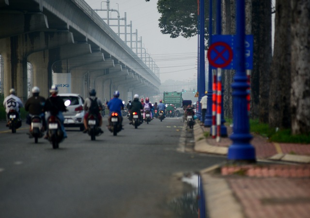 Sương mù ở TPHCM.jpg Sương mù ở TPHCM.jpg