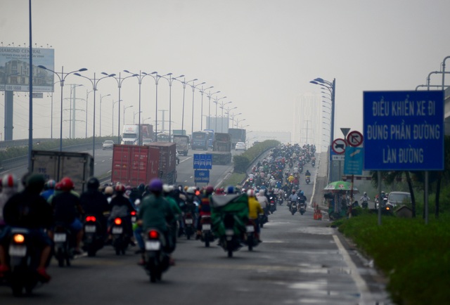 Sương mù ở TPHCM.jpg Sương mù ở TPHCM.jpg