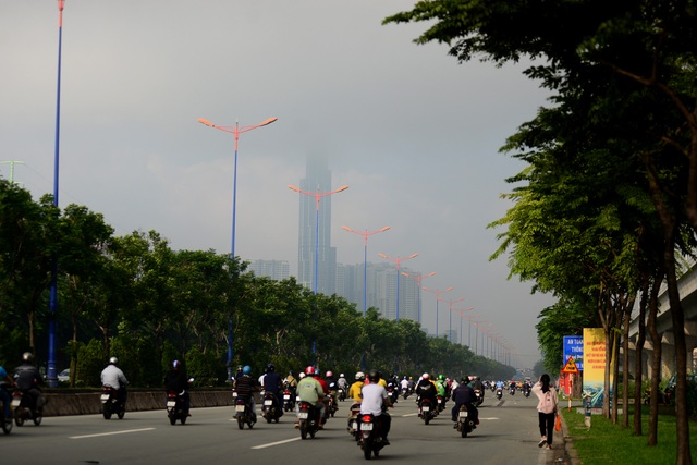 Sương mù ở TPHCM.jpg Sương mù ở TPHCM.jpg