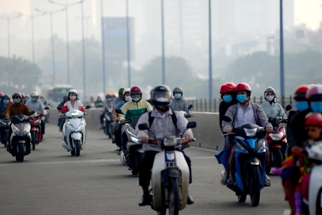 Sương mù ở TPHCM.jpg Sương mù ở TPHCM.jpg