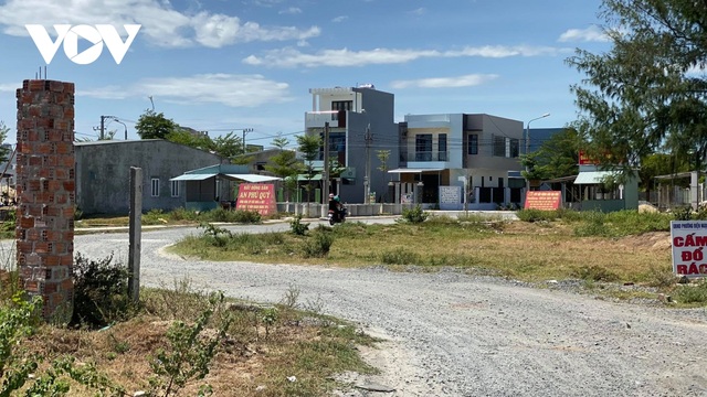 Cơn lốc phân lô bán nền: Đất đô thị bỏ hoang, dân khốn khổ - 1 Cơn lốc phân lô bán nền: Đất đô thị bỏ hoang, dân khốn khổ - 1