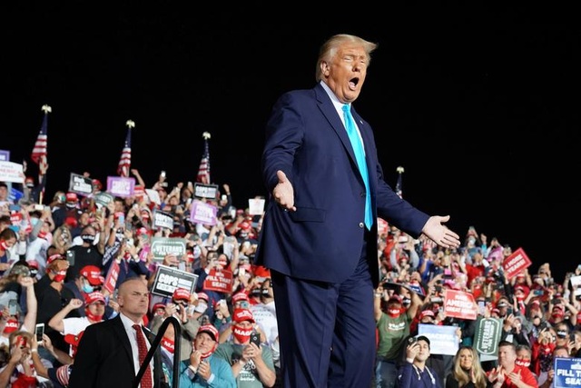 Ông Trump di chuyển “như con thoi” trước khi mắc Covid-19 - 6 Ông Trump di chuyển “như con thoi” trước khi mắc Covid-19 - 6