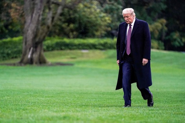 Ông Trump di chuyển “như con thoi” trước khi mắc Covid-19 - 16 Ông Trump di chuyển “như con thoi” trước khi mắc Covid-19 - 16