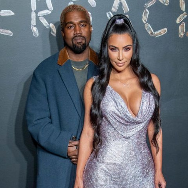 Fans mừng vui khi thấy Kim Kardashian chia sẻ ảnh chụp cùng chồng - 7 Fans mừng vui khi thấy Kim Kardashian chia sẻ ảnh chụp cùng chồng - 7