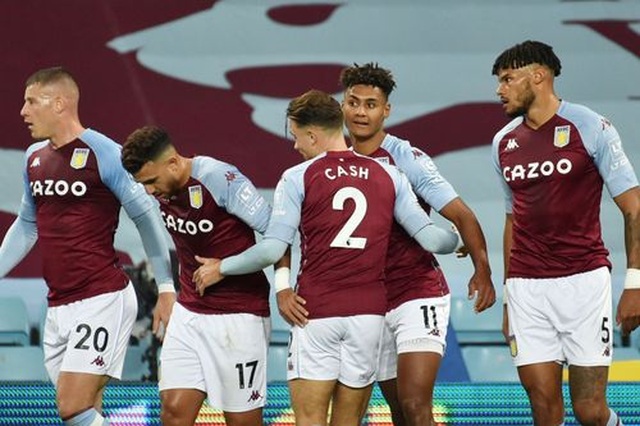 Những khoảnh khắc khiến Liverpool trở thành “nhà vô địch tệ nhất” - 4 Những khoảnh khắc khiến Liverpool trở thành “nhà vô địch tệ nhất” - 4