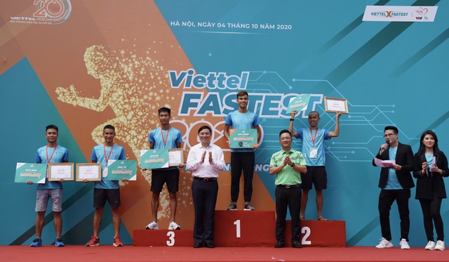 Người chạy 10km quanh hồ Hoàn Kiếm nhanh nhất chỉ hết 31 phút 59 giây - 2 Người chạy 10km quanh hồ Hoàn Kiếm nhanh nhất chỉ hết 31 phút 59 giây - 2