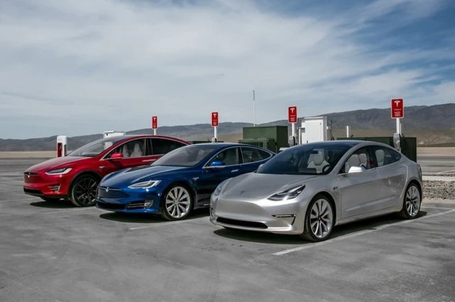 Bất chấp dịch bệnh, Tesla vẫn bán được lượng xe kỷ lục trong quý III/2020 - 1 Bất chấp dịch bệnh, Tesla vẫn bán được lượng xe kỷ lục trong quý III/2020 - 1