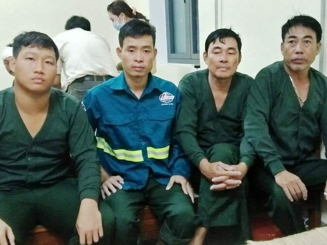 Cứu sống toàn bộ thuyền viên tàu hàng nghìn tấn bị chìm trên biển - 3 Cứu sống toàn bộ thuyền viên tàu hàng nghìn tấn bị chìm trên biển - 3