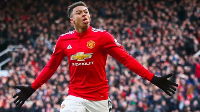 Cavani mặc số áo của Beckham, C.Ronaldo tại Man Utd - 2 Cavani mặc số áo của Beckham, C.Ronaldo tại Man Utd - 2