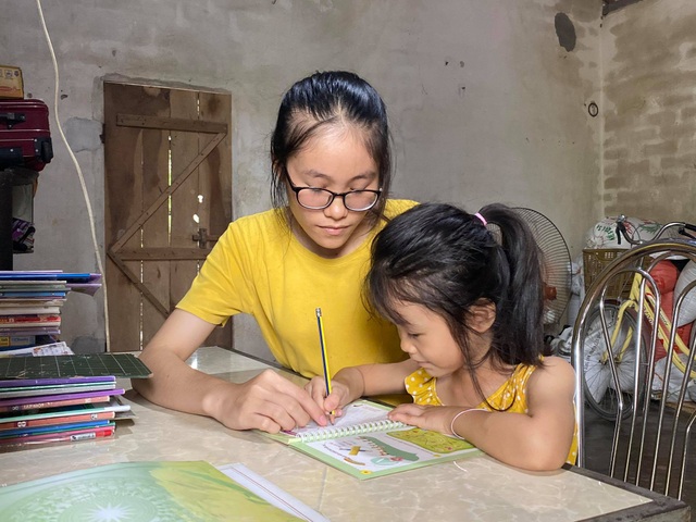 Giấc mơ đại học có nguy cơ dang dở của nữ sinh nghèo rửa bát thuê - 2 Giấc mơ đại học có nguy cơ dang dở của nữ sinh nghèo rửa bát thuê - 2