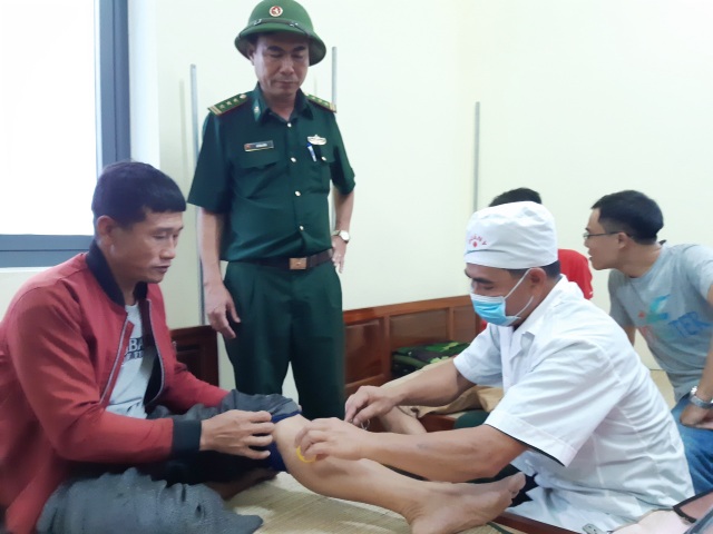 Cứu sống toàn bộ thuyền viên tàu hàng nghìn tấn bị chìm trên biển - 2 Cứu sống toàn bộ thuyền viên tàu hàng nghìn tấn bị chìm trên biển - 2