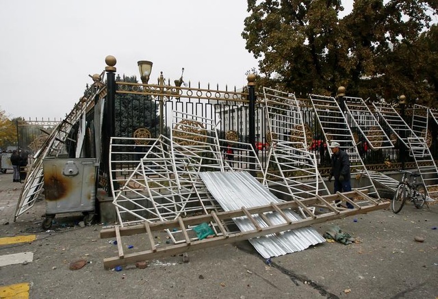 Politician Freed By Protesters Becomes Kyrgyz Prime Minister - 3