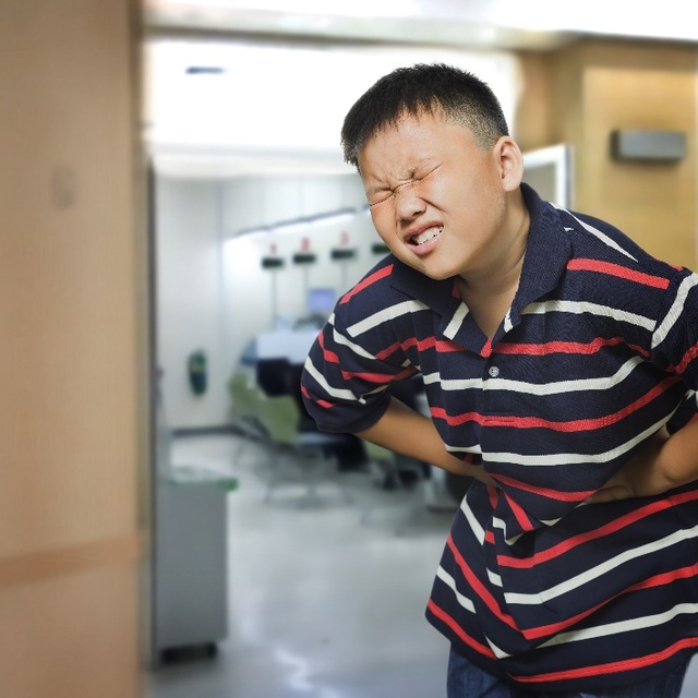 “Vì sao con nhịn vệ sinh ở trường?” và câu trả lời đầy xót xa - 2 “Vì sao con nhịn vệ sinh ở trường?” và câu trả lời đầy xót xa - 2