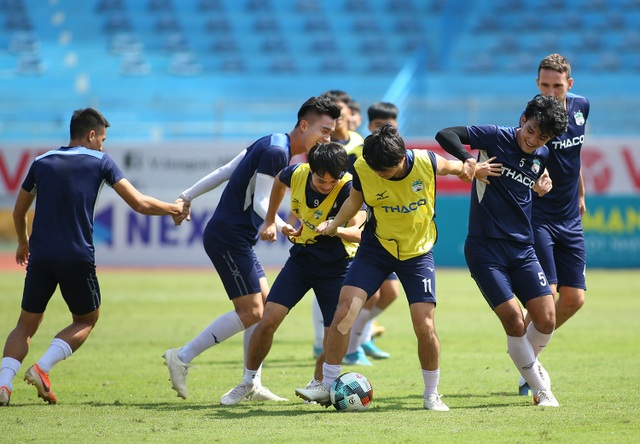 Văn Toàn: “HA Gia Lai sẽ thắng Viettel 1-0, không buông top 5 V-League” - 3 Văn Toàn: “HA Gia Lai sẽ thắng Viettel 1-0, không buông top 5 V-League” - 3