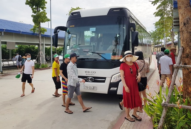 Khánh Hòa: Nhu cầu tuyển dụng lao động “ấm dần” sau dịch Covid-19 lần 2 - 1 Khánh Hòa: Nhu cầu tuyển dụng lao động “ấm dần” sau dịch Covid-19 lần 2 - 1