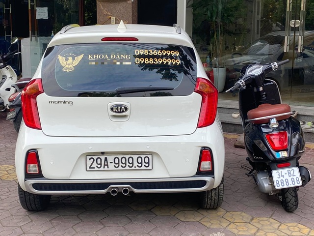 Ăn chơi nhất Việt Nam: Gom mua cả dàn xe máy mang biển ngũ quý từ 1 - 9 - 8 Ăn chơi nhất Việt Nam: Gom mua cả dàn xe máy mang biển ngũ quý từ 1 - 9 - 8